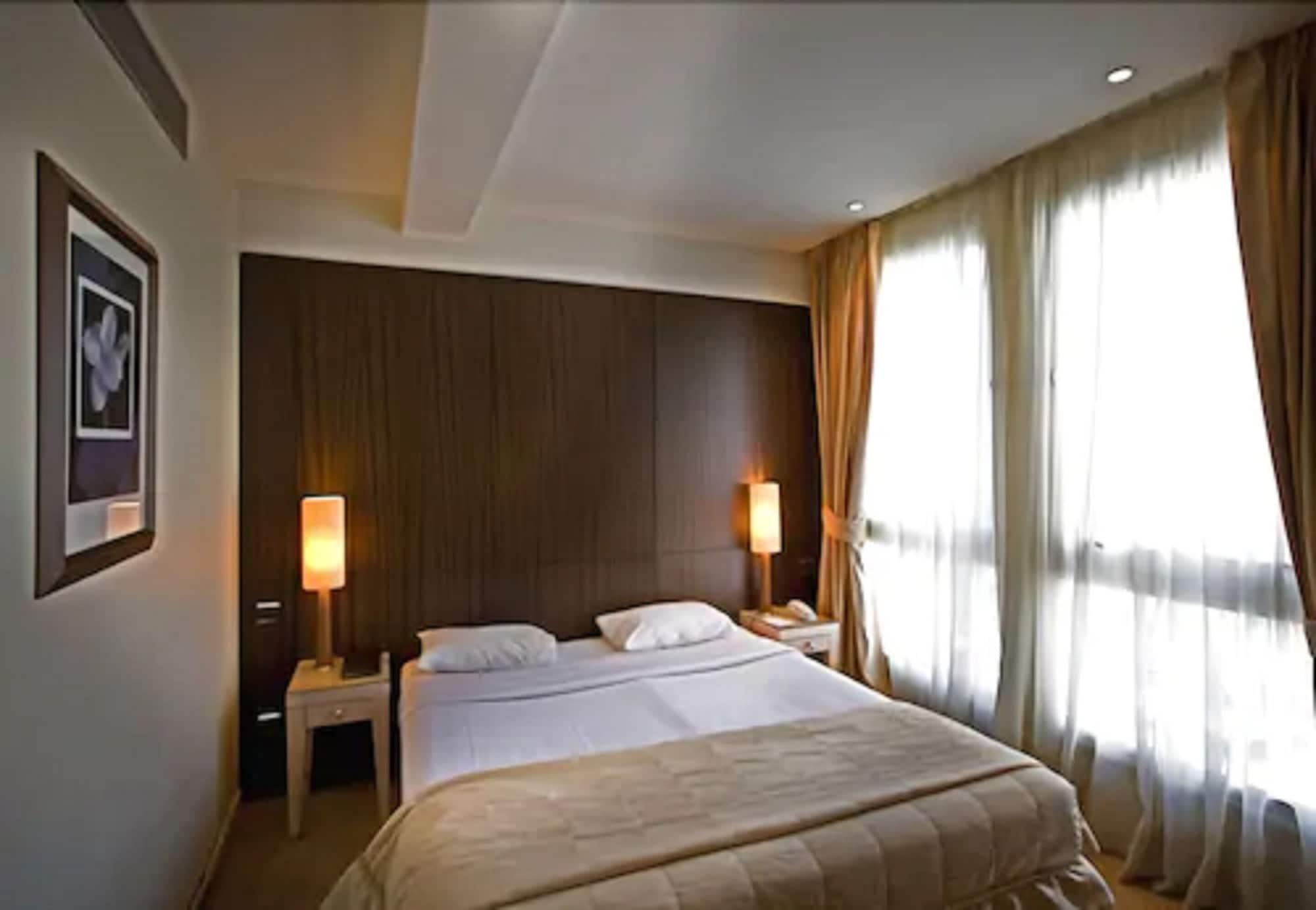 Hotel Le Pera Париж Экстерьер фото