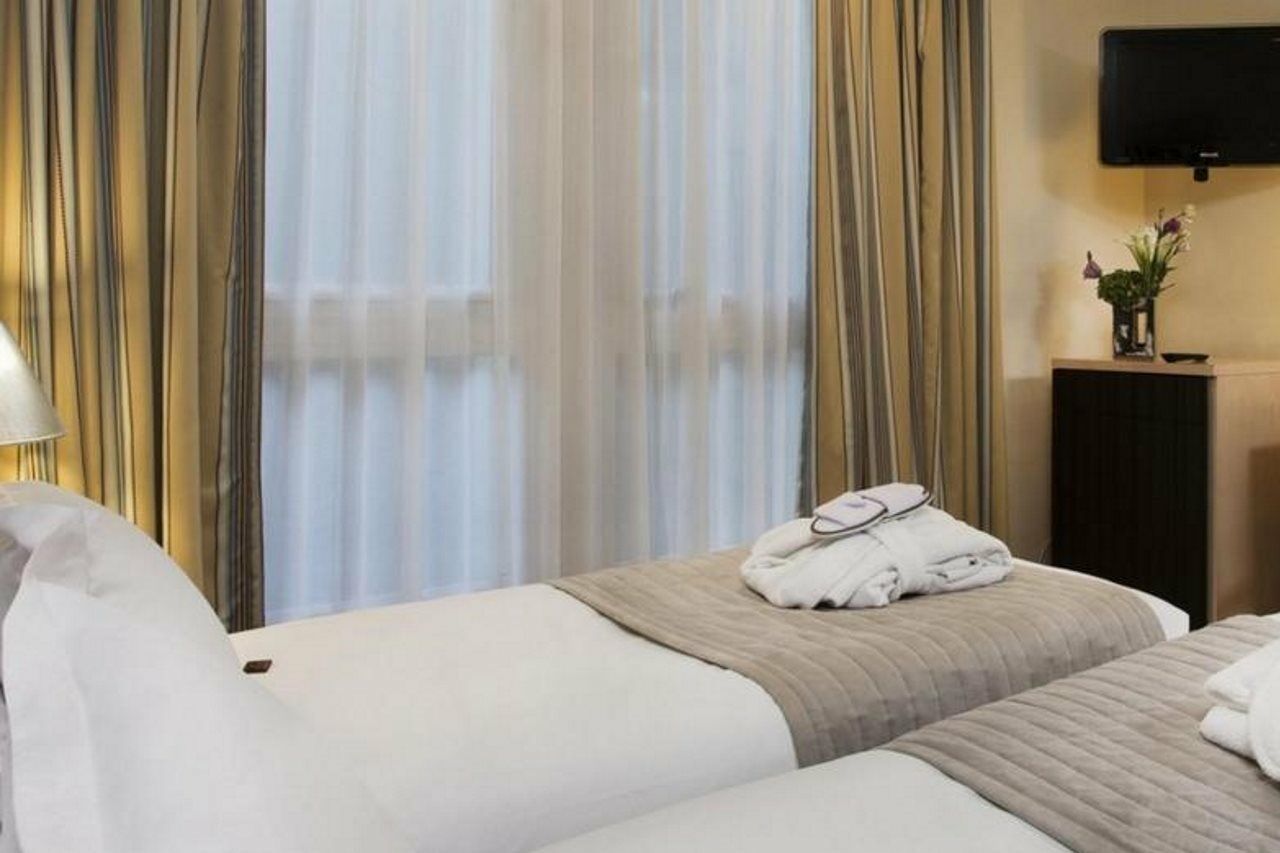 Hotel Le Pera Париж Экстерьер фото